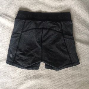 lululemon athletica Shorts - Lululemon Printed Bike Shorts lululemon athletica Shorts - Lululemon Printed Bike Shorts
